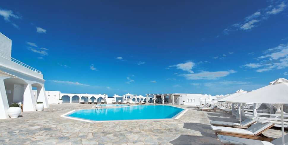 Een foto van het zwembad bij Knossos Beach Bungalows & Suites