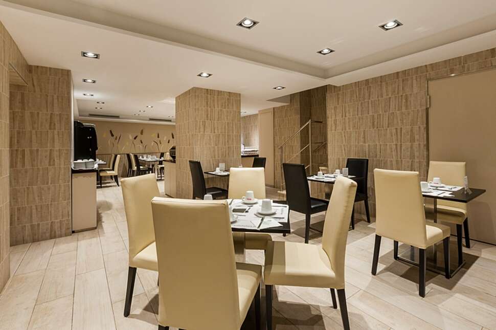 Een foto van de faciliteiten bij Hotel Santa Marta Barcelona