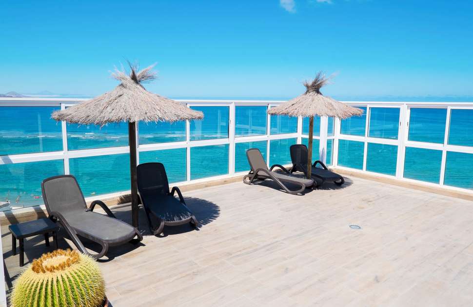 Ein Foto von der Terrasse im Hotel Concorde