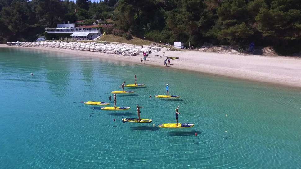 Een foto van het strand bij Alexander The Great Beach Hotel