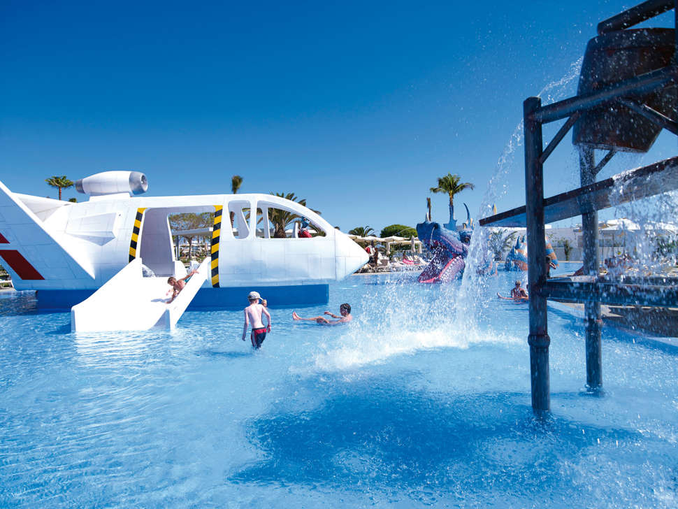 Een foto van het zwembad bij Riu Gran Canaria