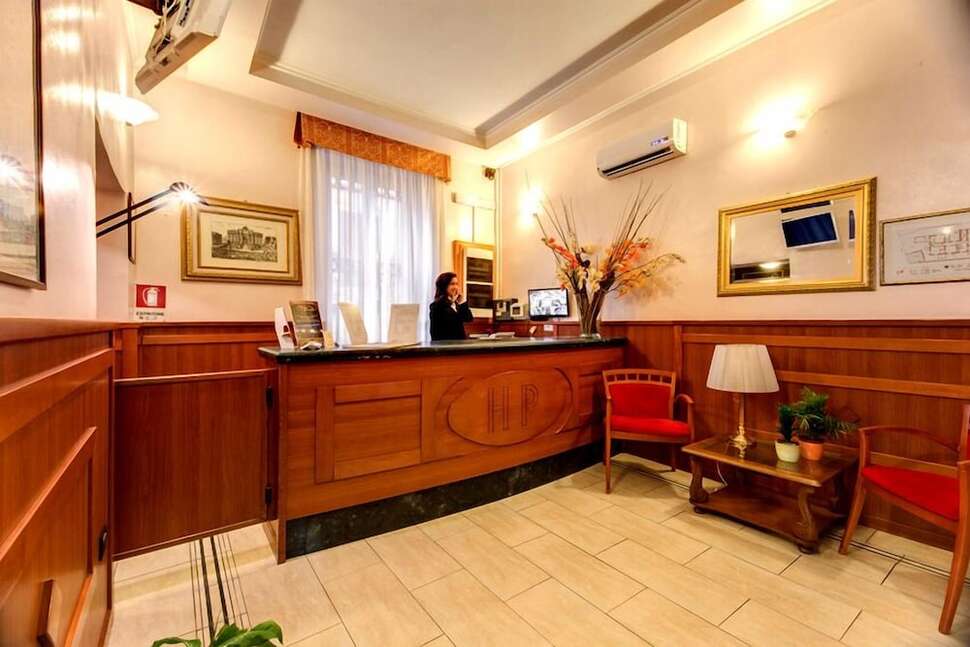 Een foto van het interieur van Hotel Parker