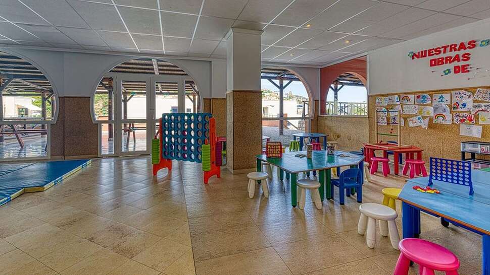 Een foto van de faciliteiten bij Playacalida Hotel