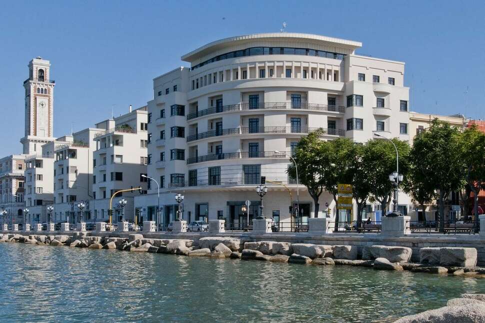 Ein Foto JR Hotels Bari Grande Albergo delle Nazioni