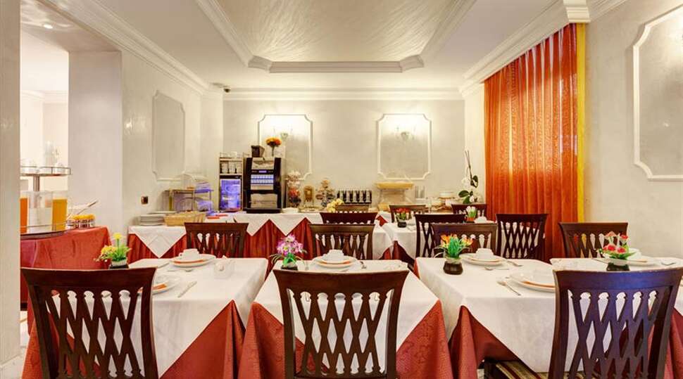 Een foto van de faciliteiten bij Hotel Best Roma
