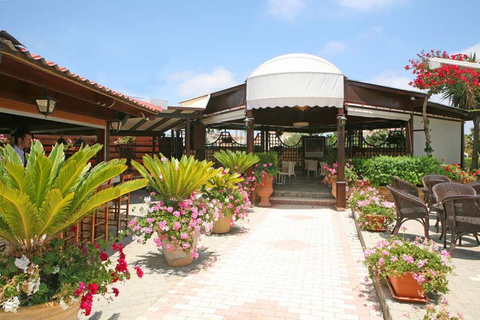 Een foto van Makronisos Village Club
