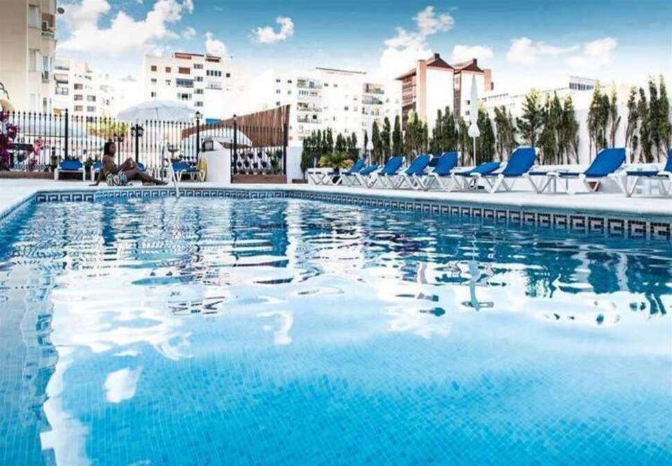 Een foto van El Faro Marbella