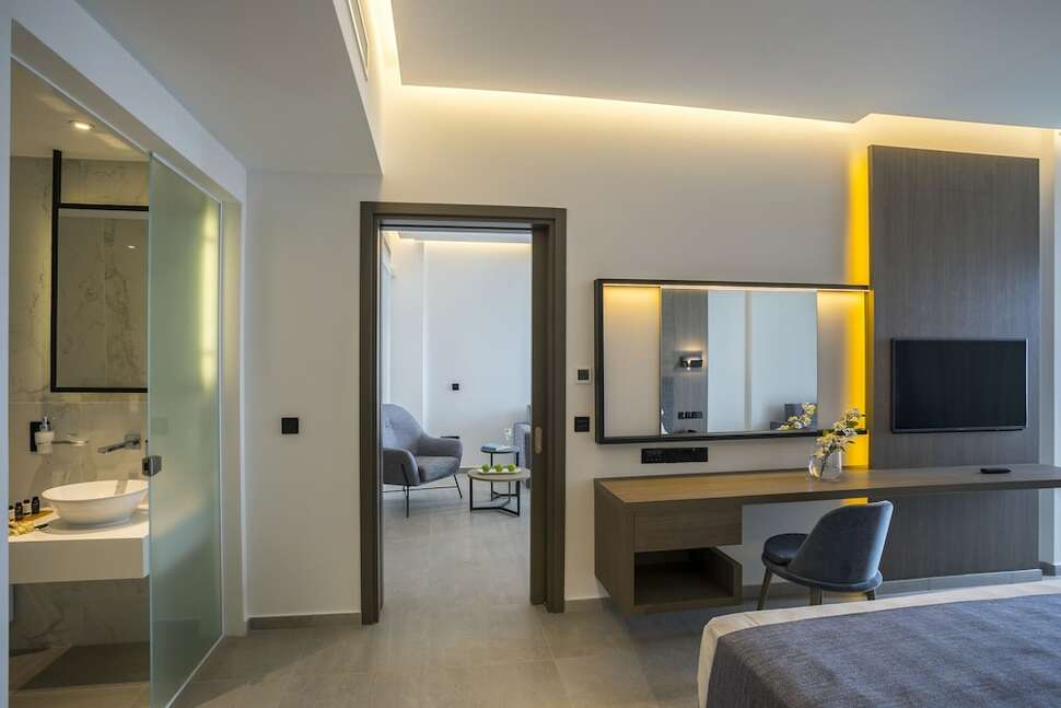 Een foto van Cavo Maris Beach Hotel