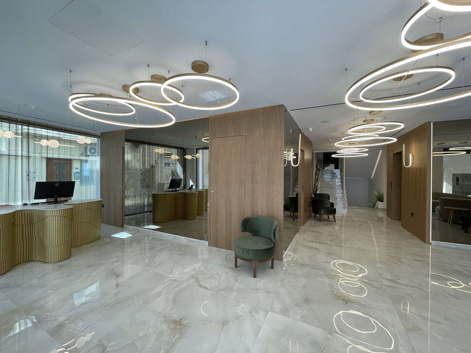 Ein Foto Ethereal White Resort
