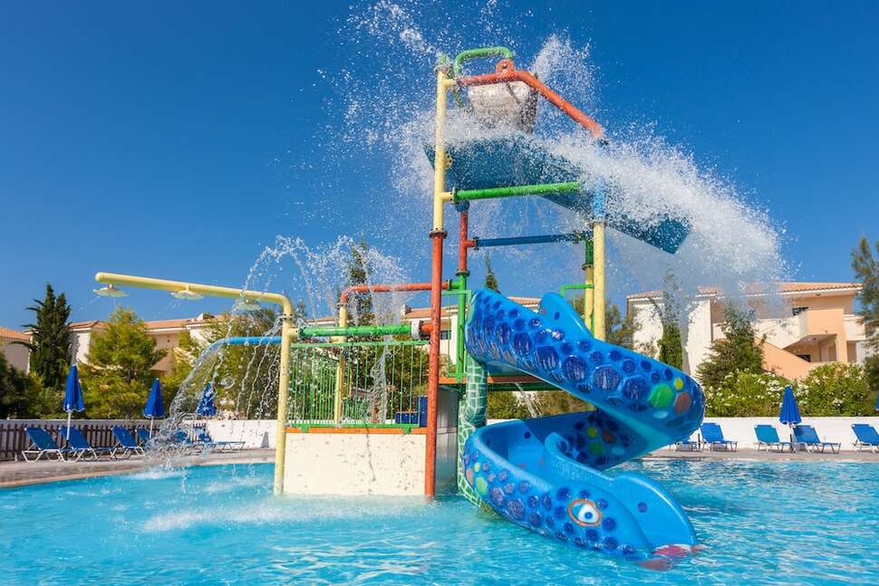 Een foto van het zwembad bij Alykanas Village Resort