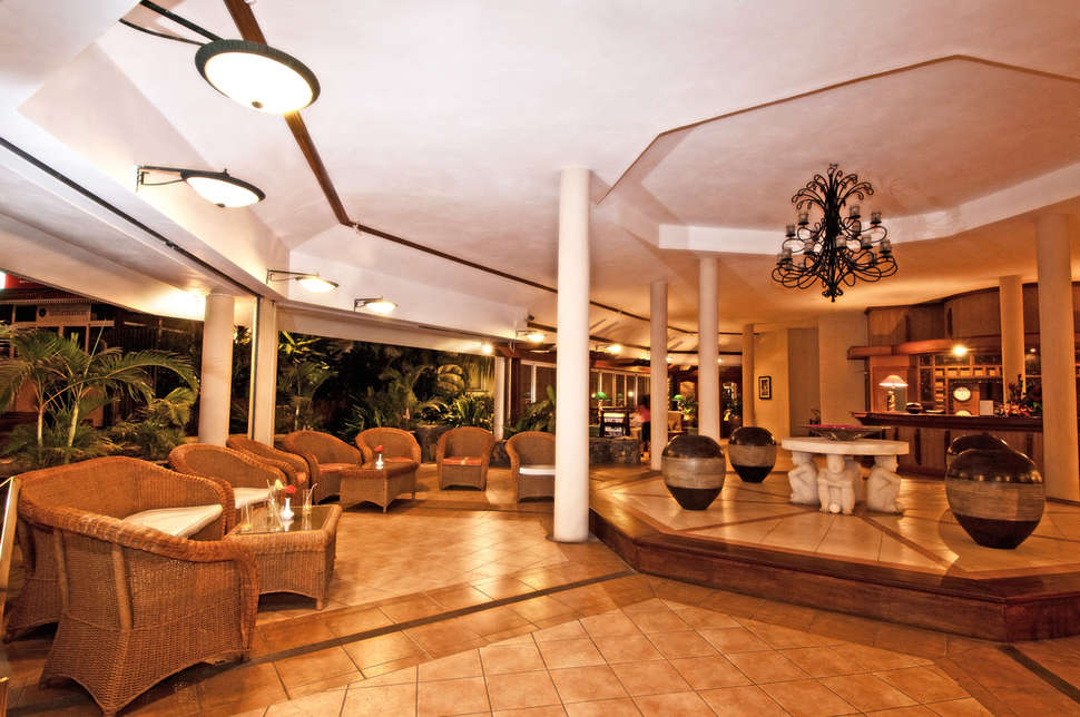 Een foto van het interieur van Aanari Hotel & Spa