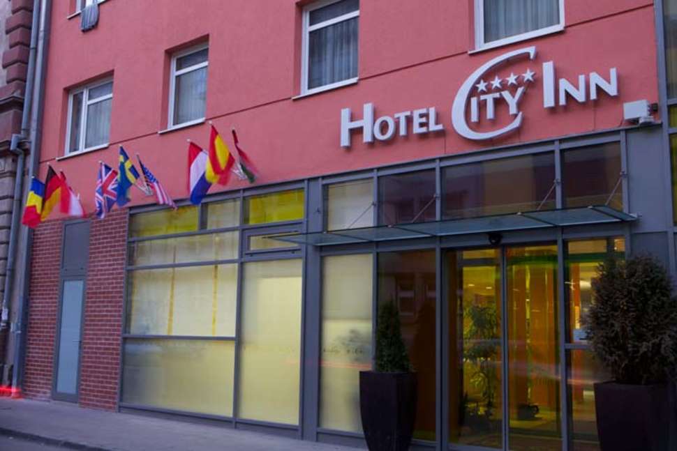 Een foto van de buitenkant van Hotel City Inn