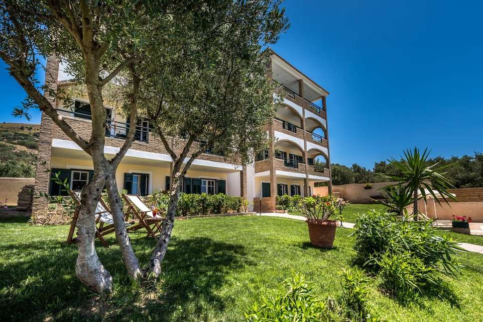 Ein Foto von der Außenansicht des Dolce Vita Residence