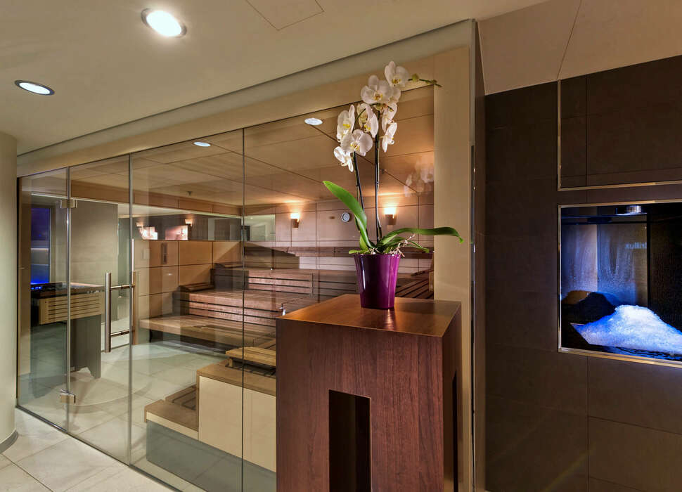 Een foto van de faciliteiten bij Estrel Hotel