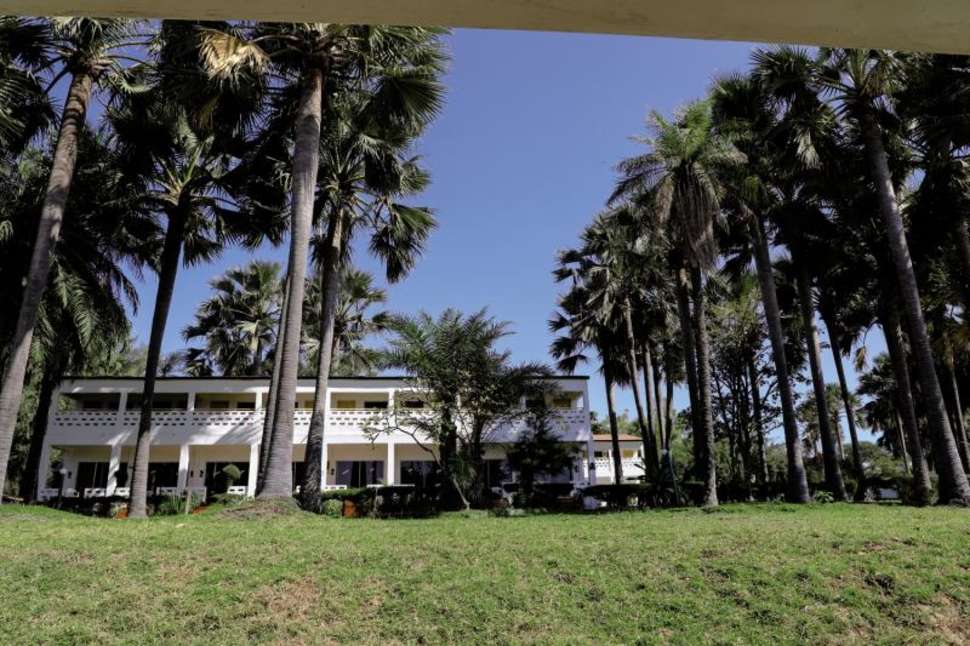 Een foto van het terras bij Badala Park Hotel