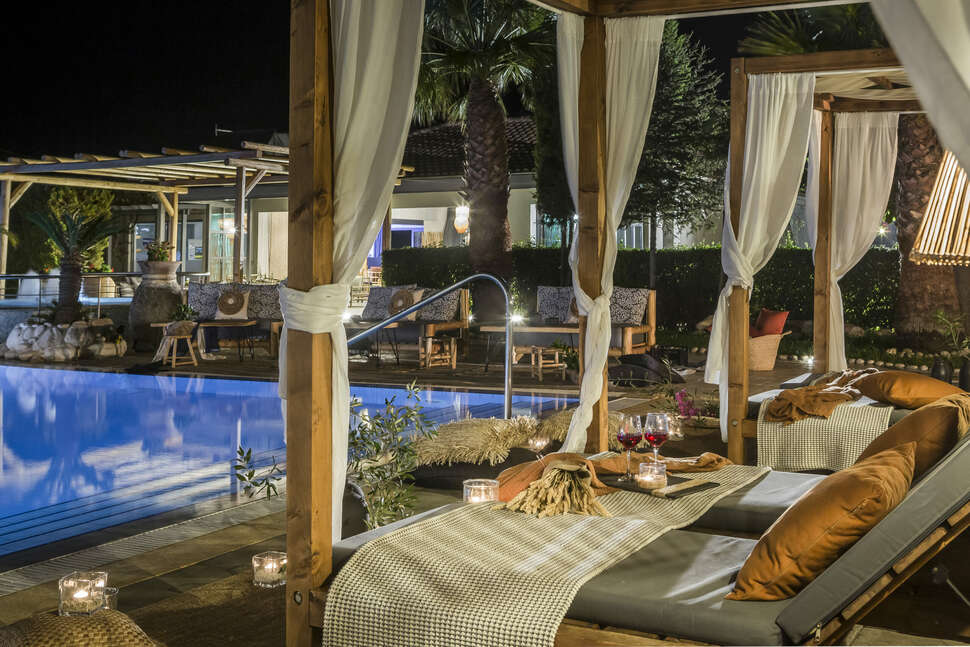 Een foto van het zwembad bij Avithos Resort