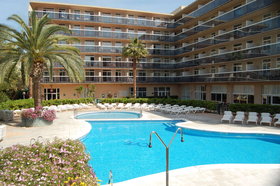 Een foto van een overzicht van Aparthotel Cye Holiday Centre