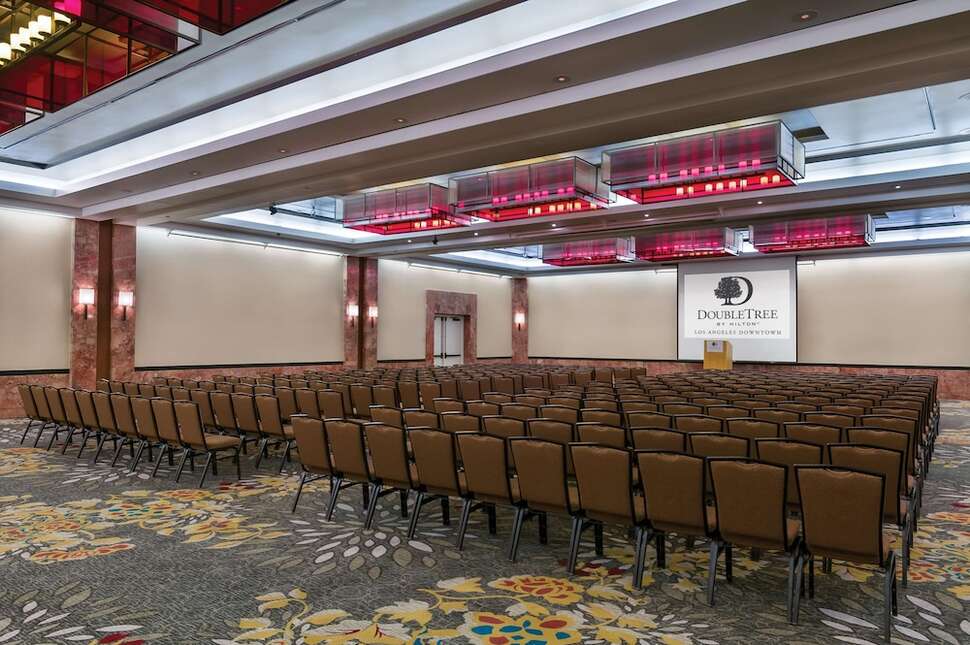 Ein Foto DoubleTree by Hilton Los Angeles Downtown