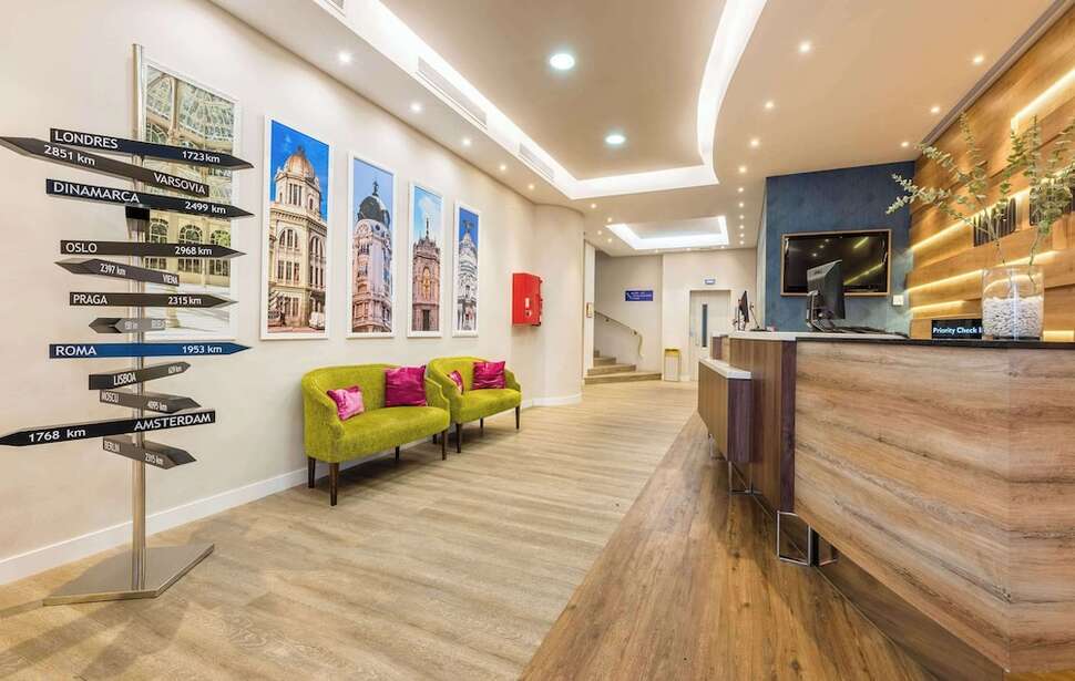 Ein Foto vom Innenbereich im Hotel Madrid Centro Affiliated by Melia