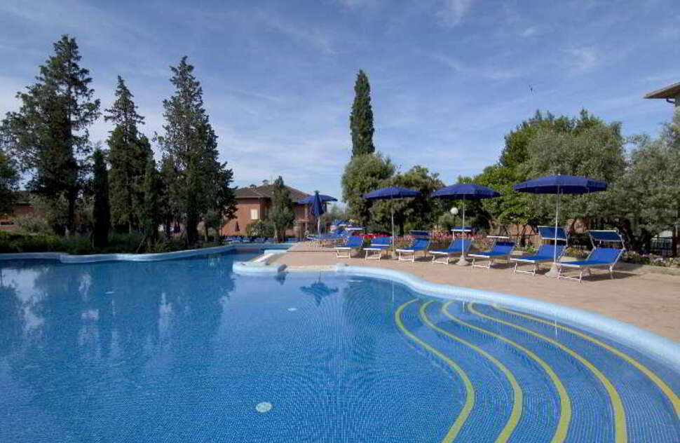 Een foto van een overzicht van Hotel Villa Paradiso Village