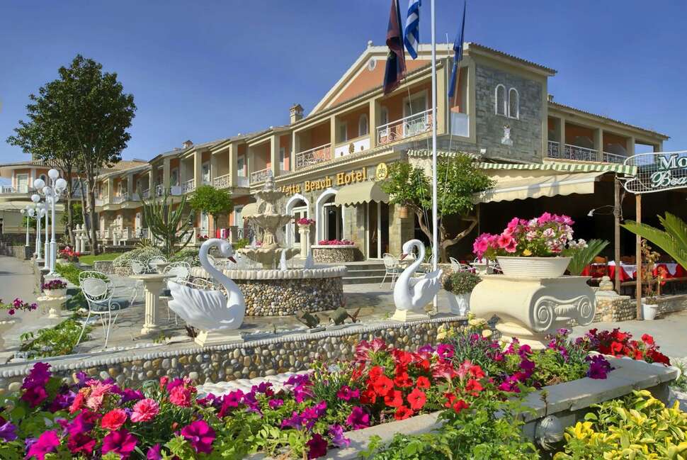 Een foto van de buitenkant van Molfetta Beach Hotel