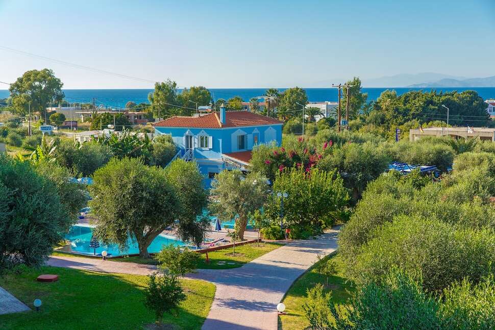 Ein Foto vom Pool im Filoxenia Hotel Tholos