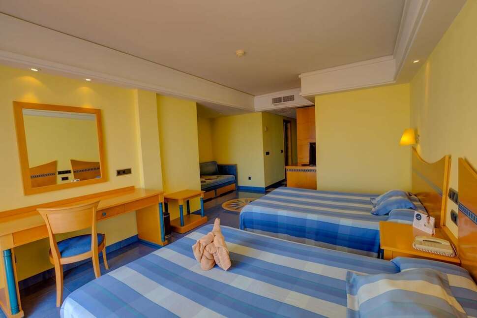 Een foto van SBH Crystal Beach Hotel & Suites