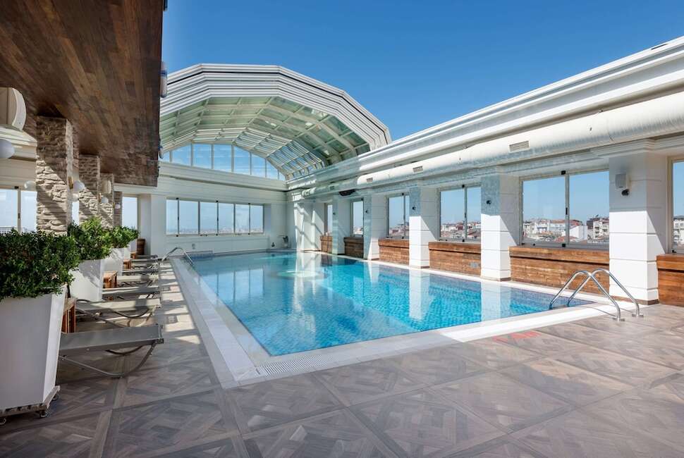 Ein Foto Ramada Plaza By Wyndham İstanbul City Center