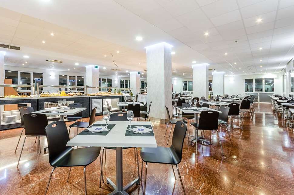 Een foto van de faciliteiten bij Sercotel Maya Alicante