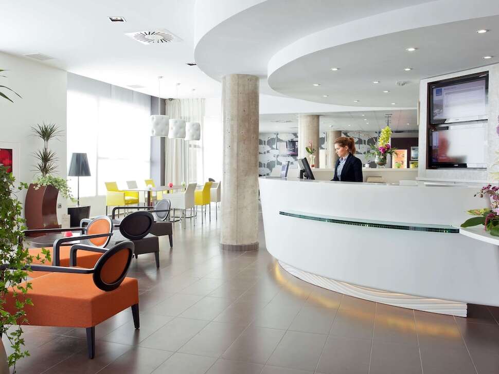 Een foto van Novotel Suites Malaga Centro