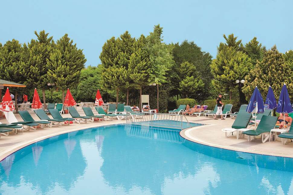 Een foto van het zwembad bij Marbel Hotel by Palm Wings