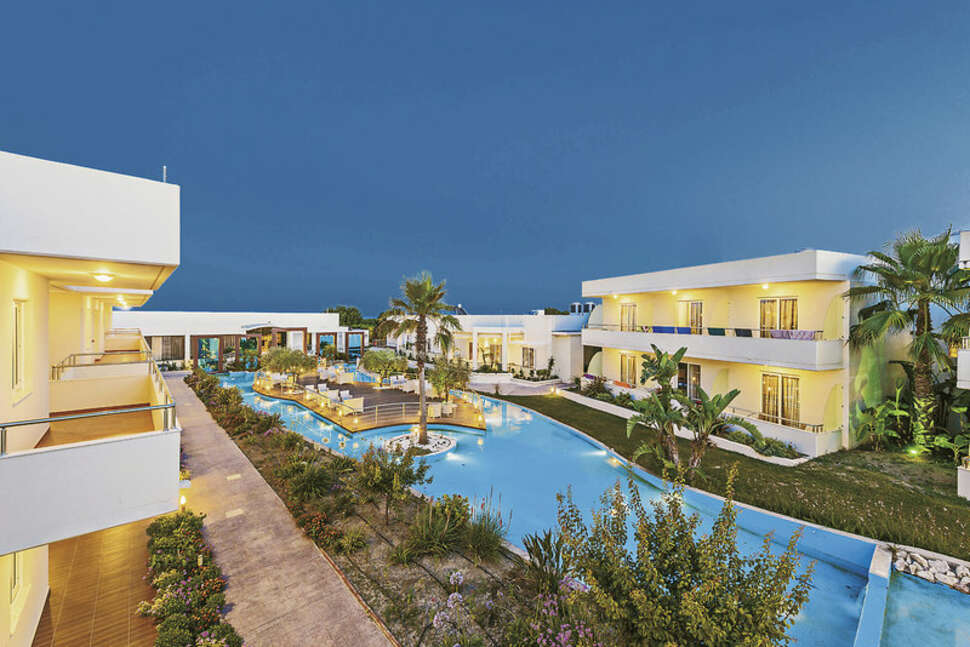 Een foto van het zwembad bij Afandou Bay Resort Suites