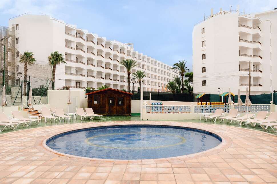 Een foto van Blue Sea Coral Beach