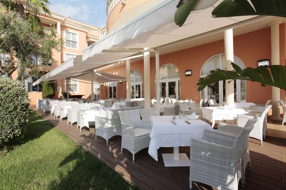 Een foto van de faciliteiten bij Grupotel Macarella Suites & Spa