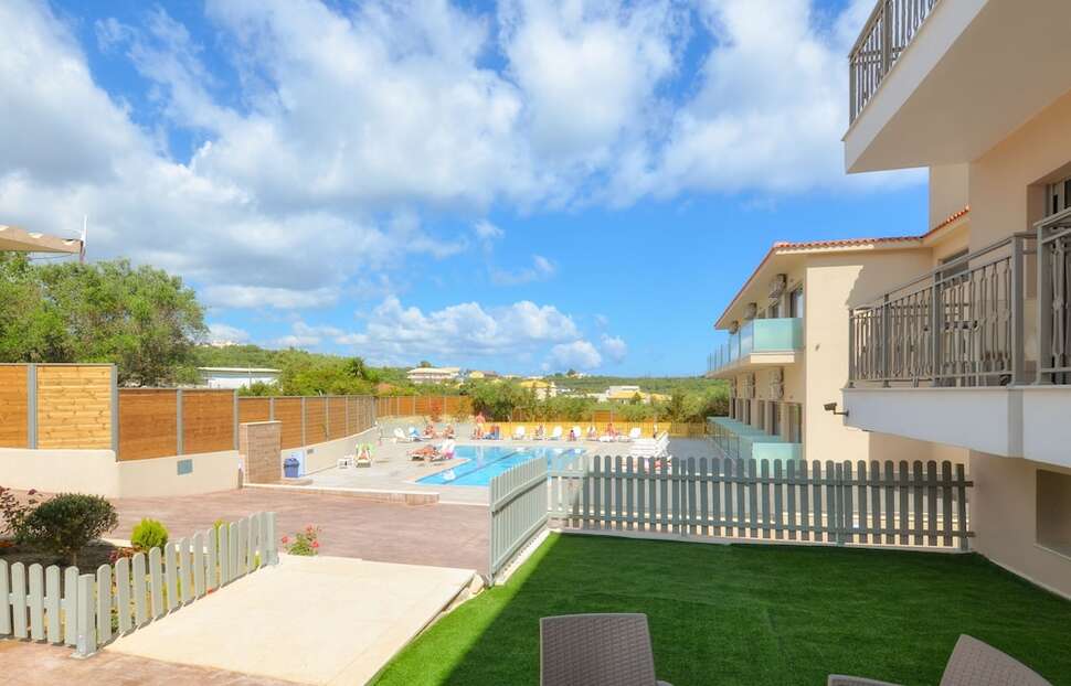 Ein Foto Karras Grande Resort