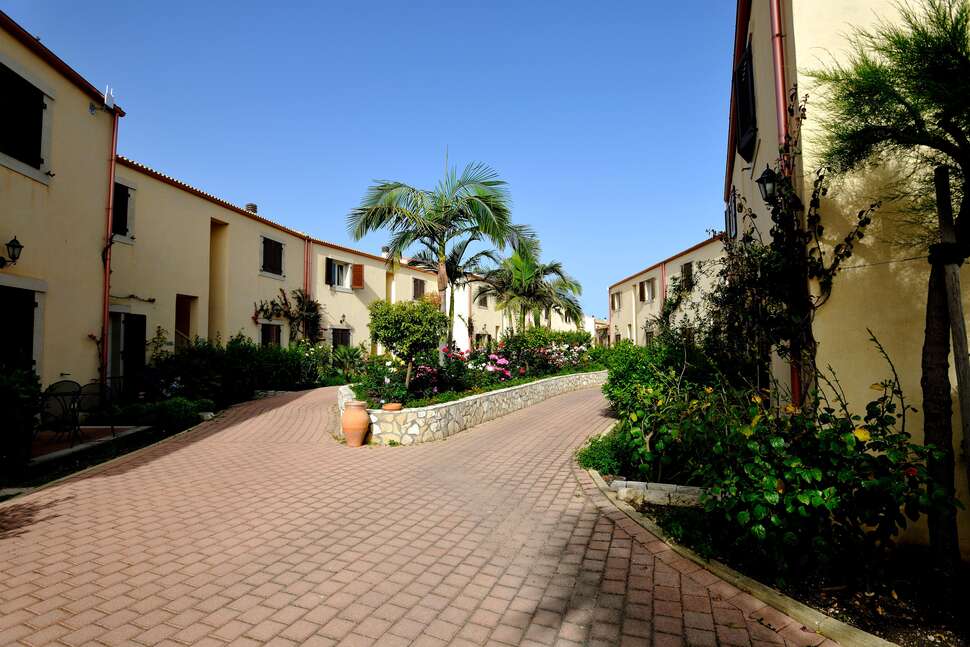 Een foto van het terras bij Sikania Resort & Spa