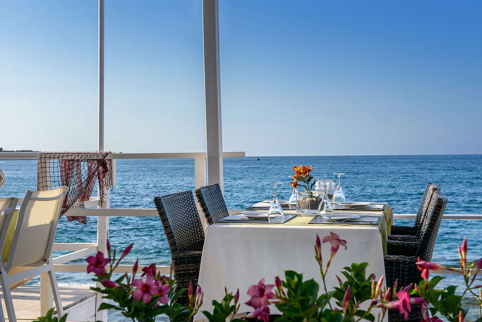 Ein Foto von den Einrichtungen im Alia Beach Hotel