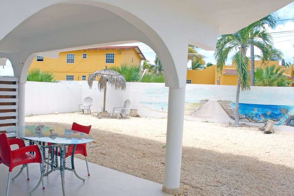 Een foto van de buitenkant van BnB Bonaire