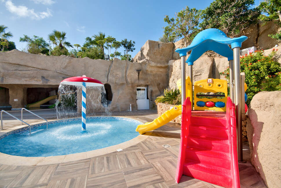 Een foto van db Seabank Resort & Spa