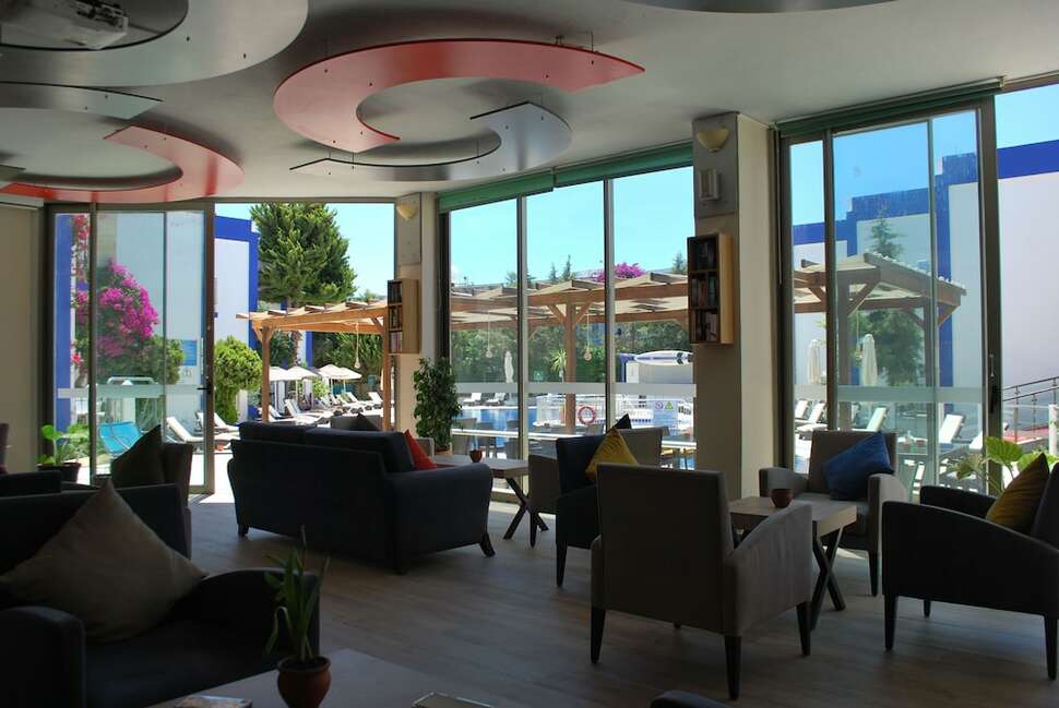 Ein Foto vom Innenbereich im Serpina Hotel