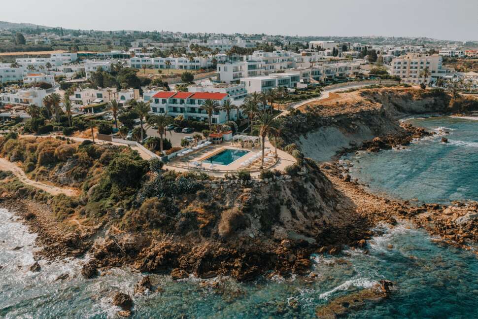 Een foto van Vrachia Beach Hotel & Suites