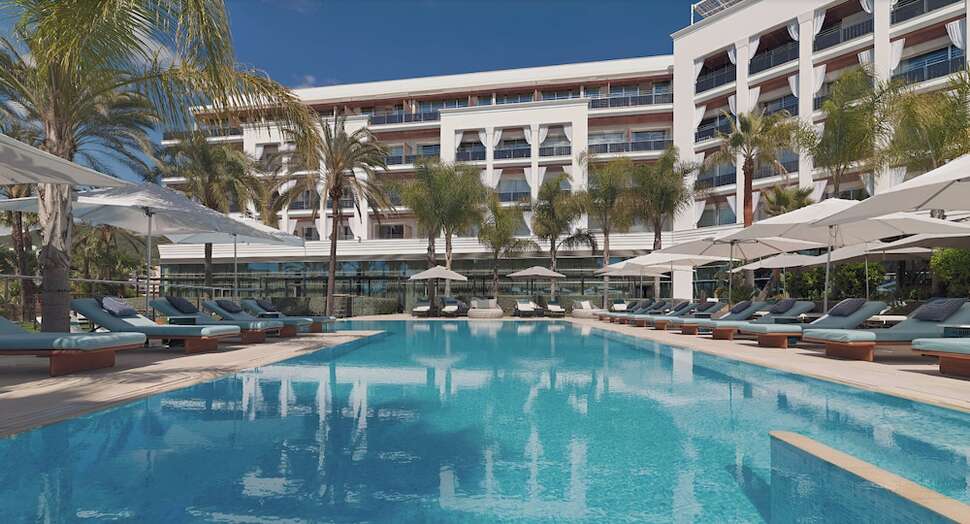Een foto van het zwembad bij Aguas de Ibiza Lifestyle & Spa