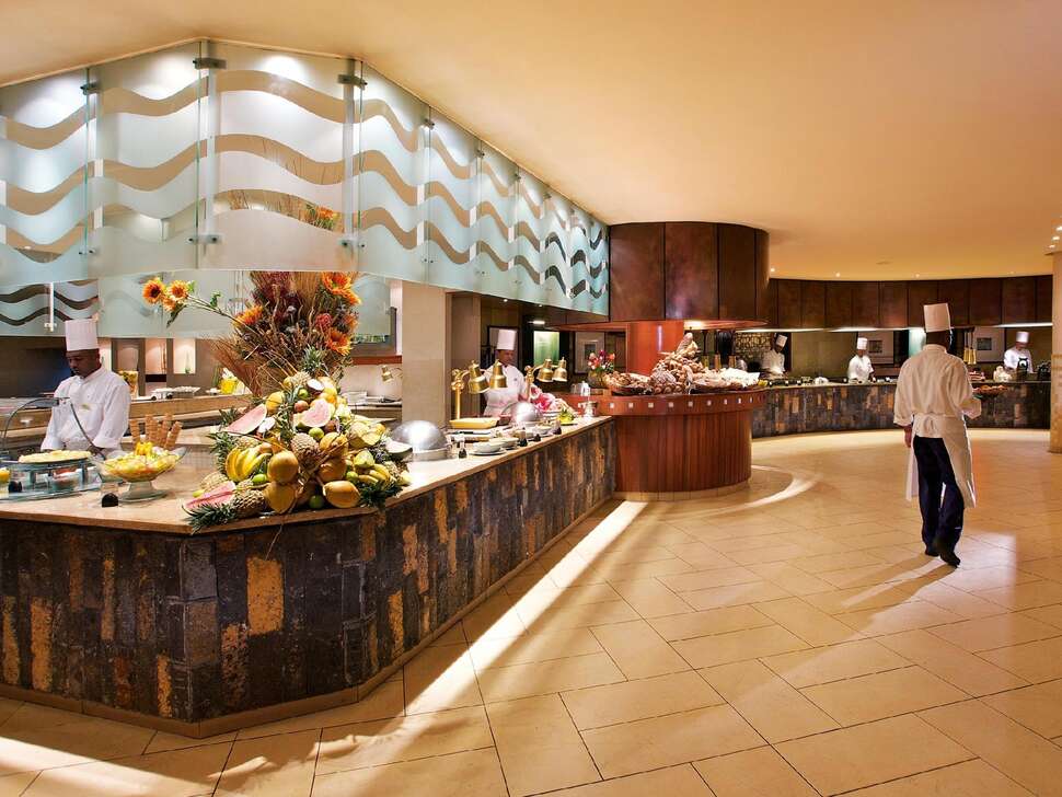 Een foto van de faciliteiten bij La Pirogue A Sun Resort