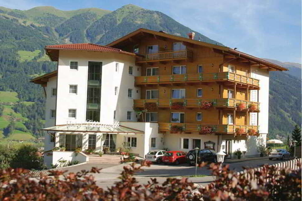 Ein Foto von der Außenansicht des Hotel Elisabeth