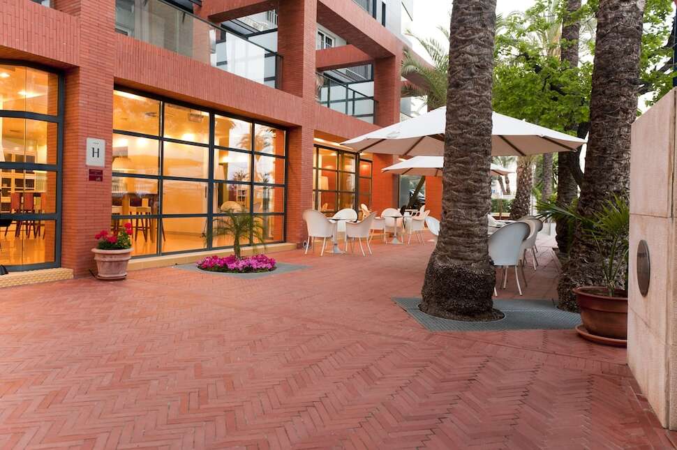 Ein Foto von der Terrasse im Hotel El Palmeral