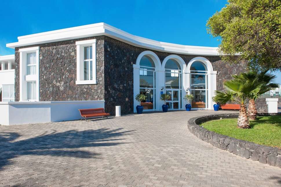 Een foto van de buitenkant van Relaxia Olivina Lanzarote