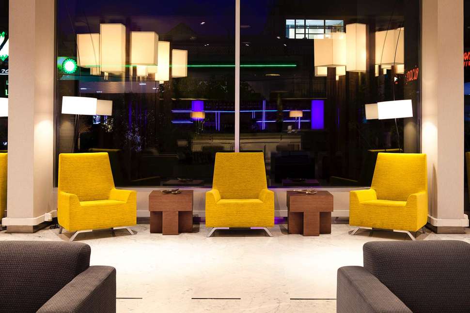 Een foto van het interieur van Aparthotel Atenea Barcelona