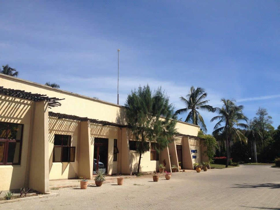 Ein Foto Bahari Beach Hotel