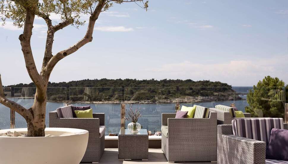Een foto van het terras bij Park Plaza Histria