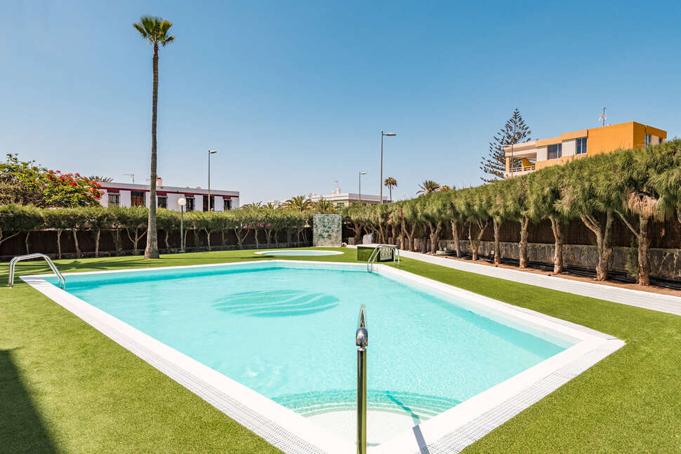 Een foto van het zwembad bij Appartementen Roca Verde